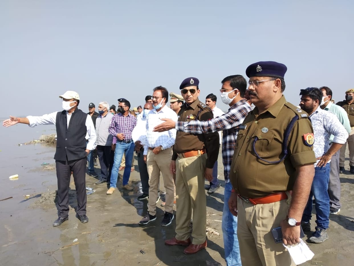 The city of tents settled in the sand of the Ganges, the fair will be grand