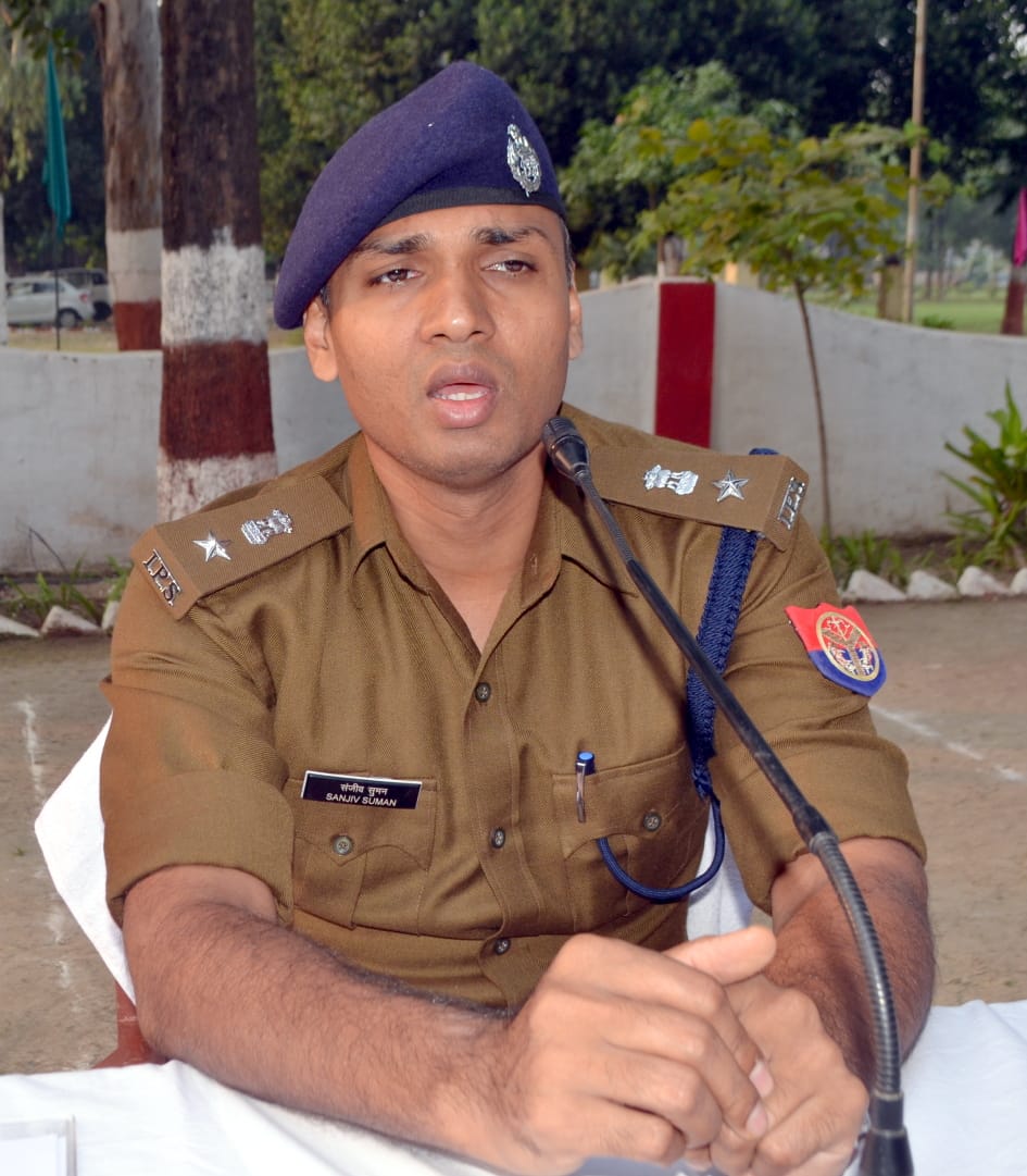 Aligarh new SSP Sanjeev Suman took charge late night