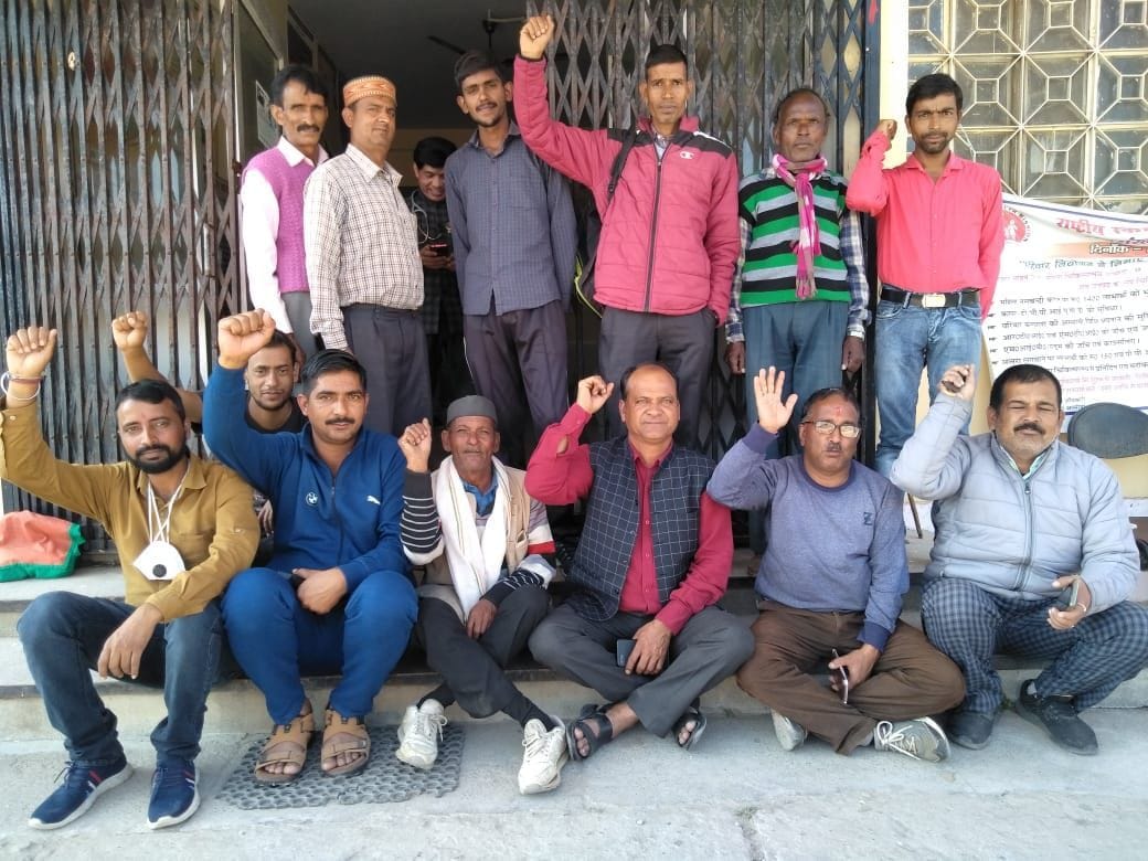 Protesting in Dwarahaat