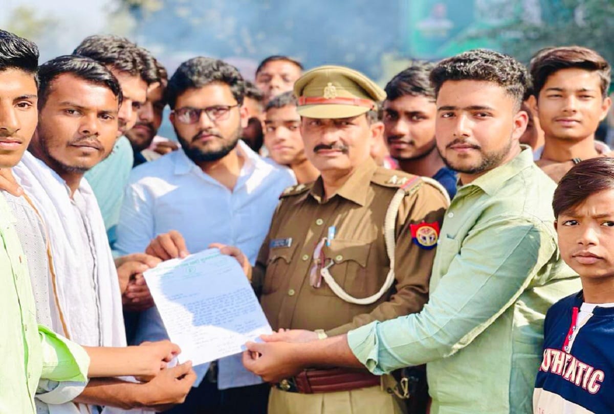 Muzaffarnagar: RLD students protest against actress Kangana Ranaut, send memorandum to President