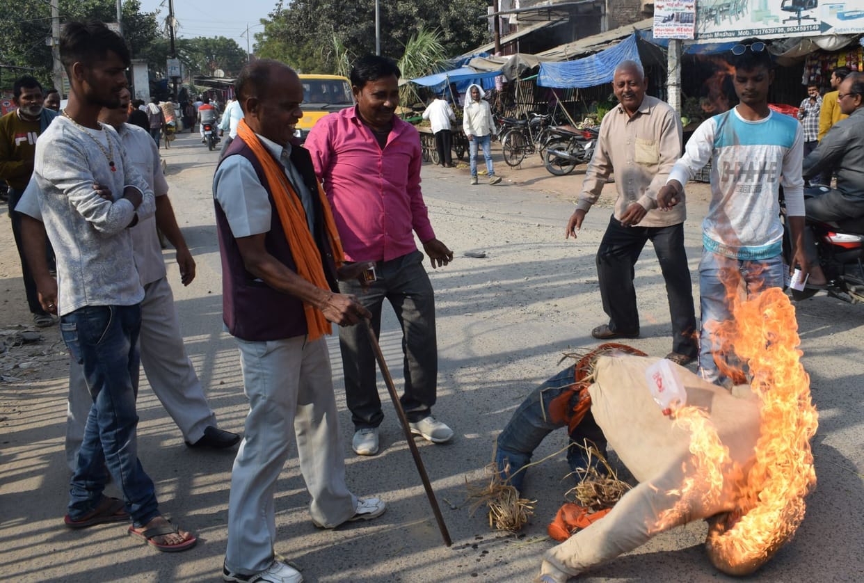 BJP Divyang Committee burnt effigy of Congress leader Salaman Khurshid