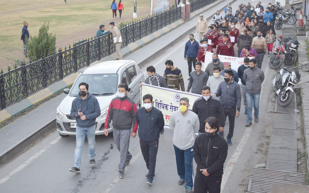 Legal Services Authority took out Prabhat Pheri in Chamba