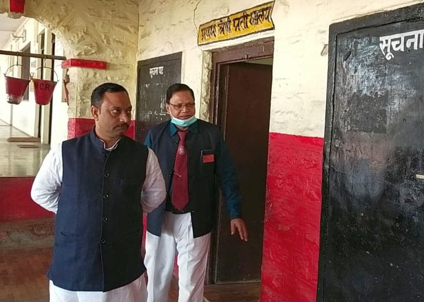 Gallery of Lord Shri Ram's pictures should be made at the station