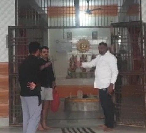 Hathras: The bell and aarti lamp stolen from the temple