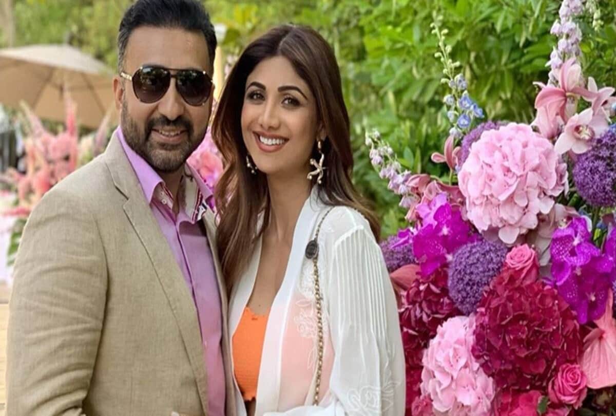 Social media: Raj Kundra gets trolled for hiding his face with a jacket netizens said ye to muh dikhane layak nahi raha