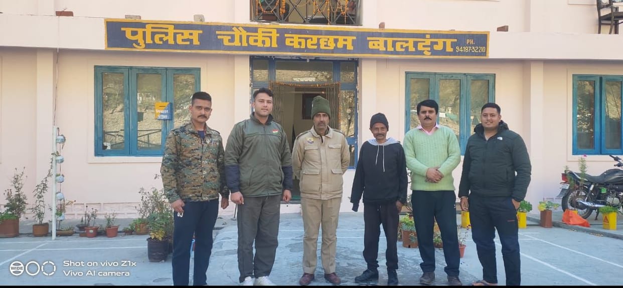 police meet youngster with her family