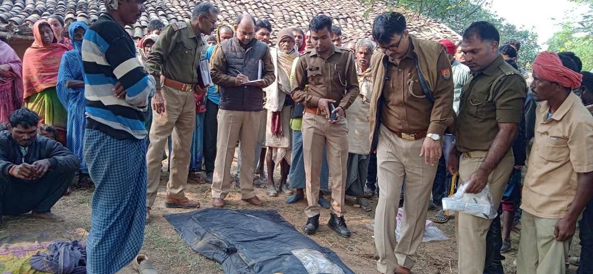 Son murdered father by beating for not selling land in mirzapur