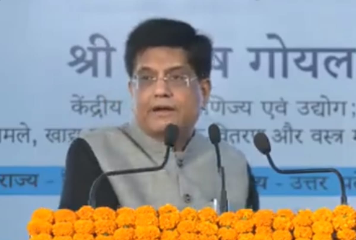 Cabinet minister Piyush Goal speaks in a Vaishya Sammelan in Lucknow.