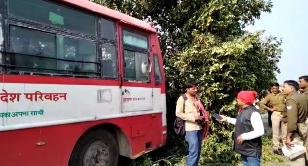 Roadways bus collided with tree, accident avoided