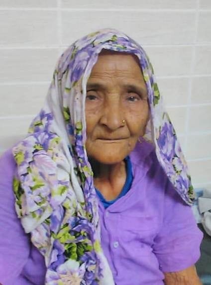 Hathras: The death of an old man due to fever caused uproar
