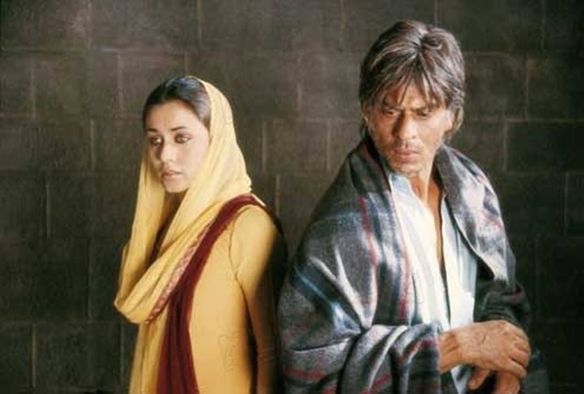 Rani mukherjee said that she was unable to get father feeling for shahrukh in veer zara