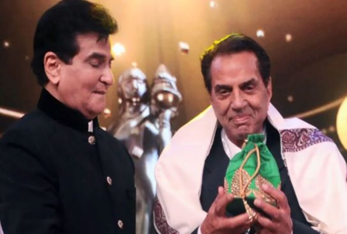 Shahrukh salman to dharmendra jitendra these stars were rivals in young days but later became good friends