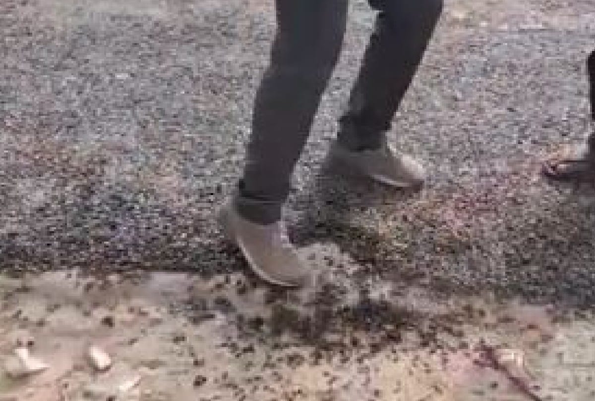 PWD used substandard material for road construction in agra