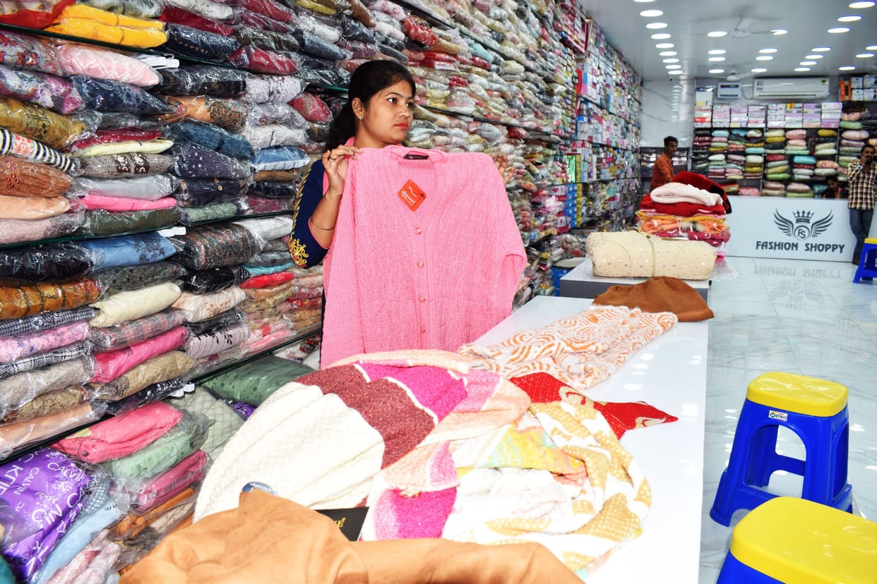 woolen cloth market