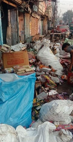 Fire in pan masala shop, loss of lakhs