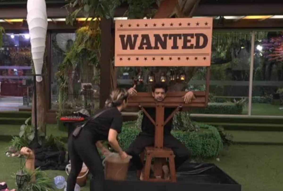 Bigg Boss 15 Neha Bhasin game against Karan Kundrra, pouring mud and said Fattoo