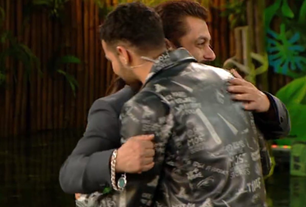 bigg boss 15 Siddhant Chaturvedi shares fan moment with salman khan on bb stage gully boy actor got emotional