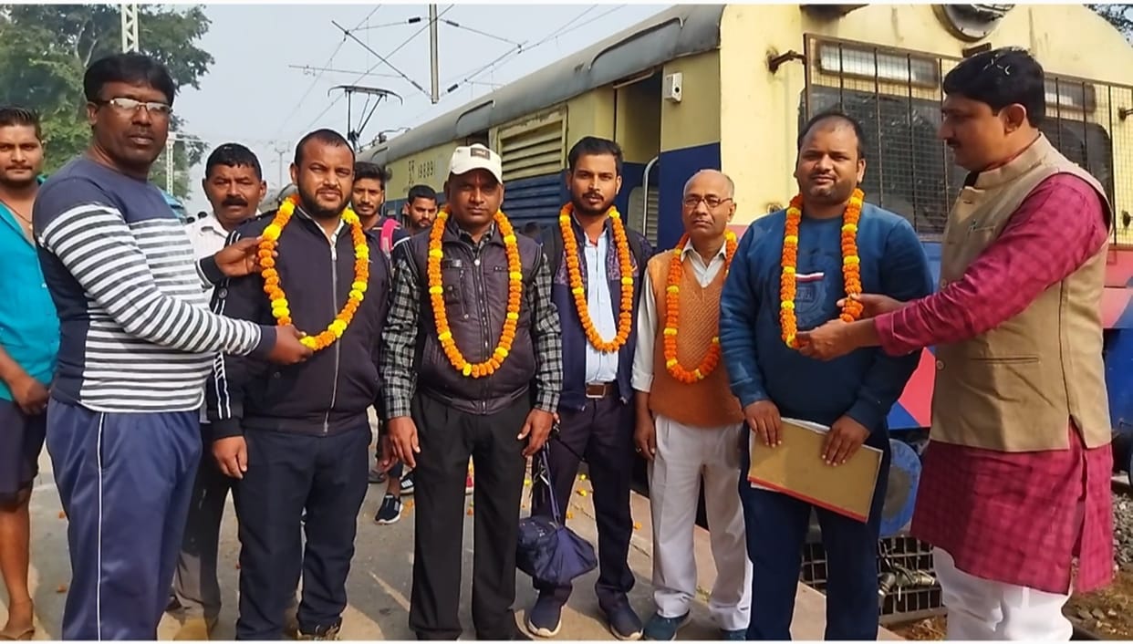 Electric memo train journey started on Dildarnagar-Tadighat route