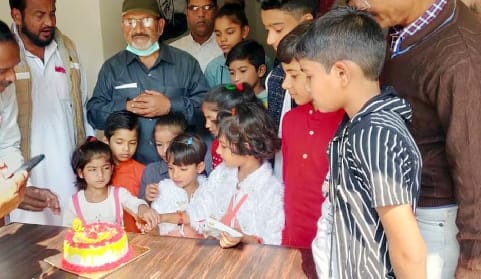 Chacha Nehru's birth anniversary in the name of children, many competitions took place