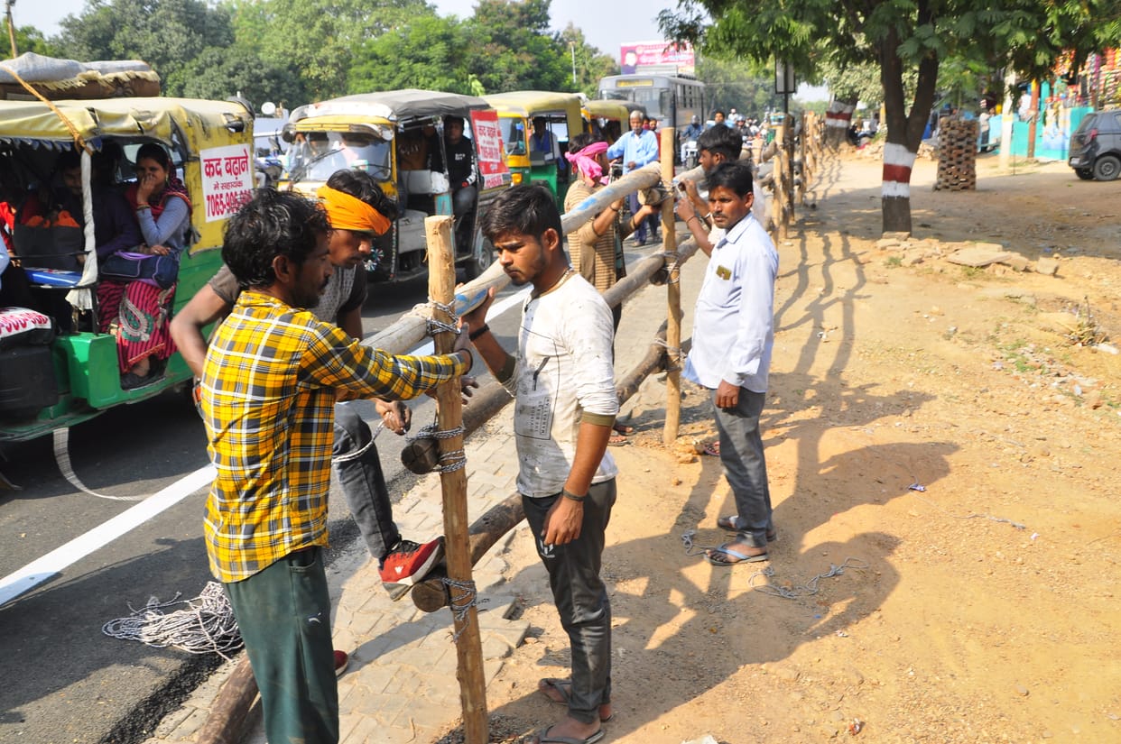 for pm sequrity,  baricading in 50 places