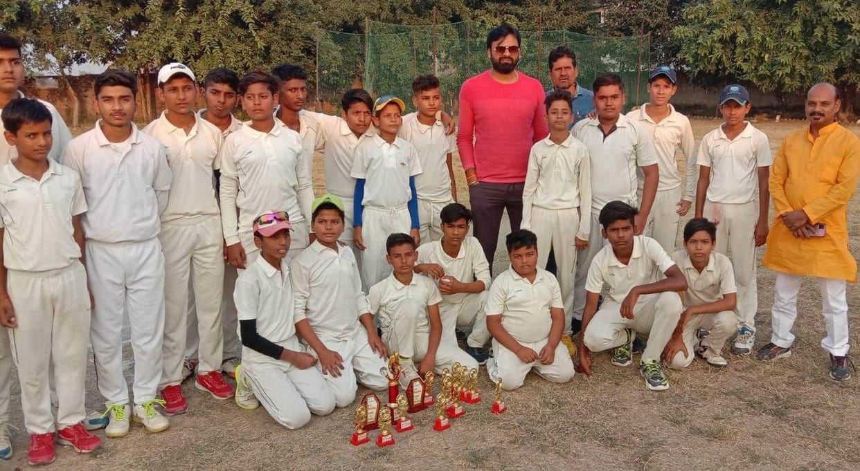 prize,cricket,match,collage,player