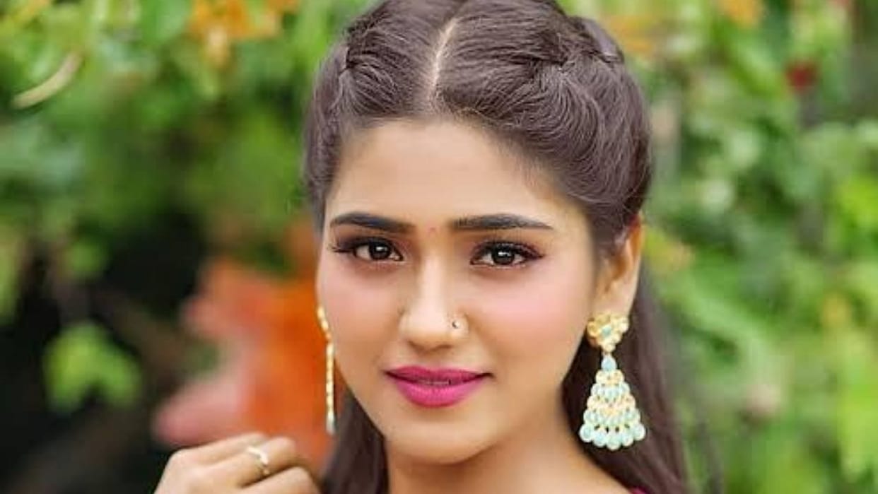 South Cinema: Actress Shalu Chaurasia's face was hit by a miscreant, hospitalized