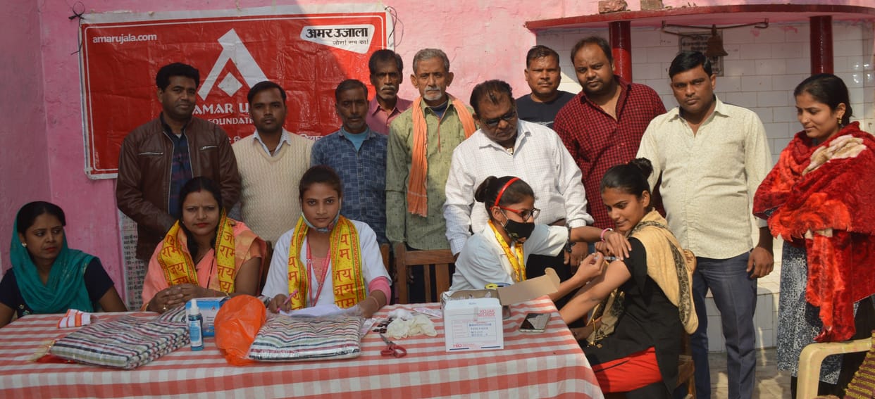 Hathras: Vaccination necessary to eliminate corona from the root