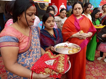 maa annapurna idol rath yatra reached kashi vishwanath dham cm yogi adityanath welcome in varanasi