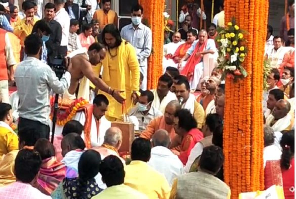 maa annapurna idol rath yatra reached kashi vishwanath dham cm yogi adityanath welcome in varanasi
