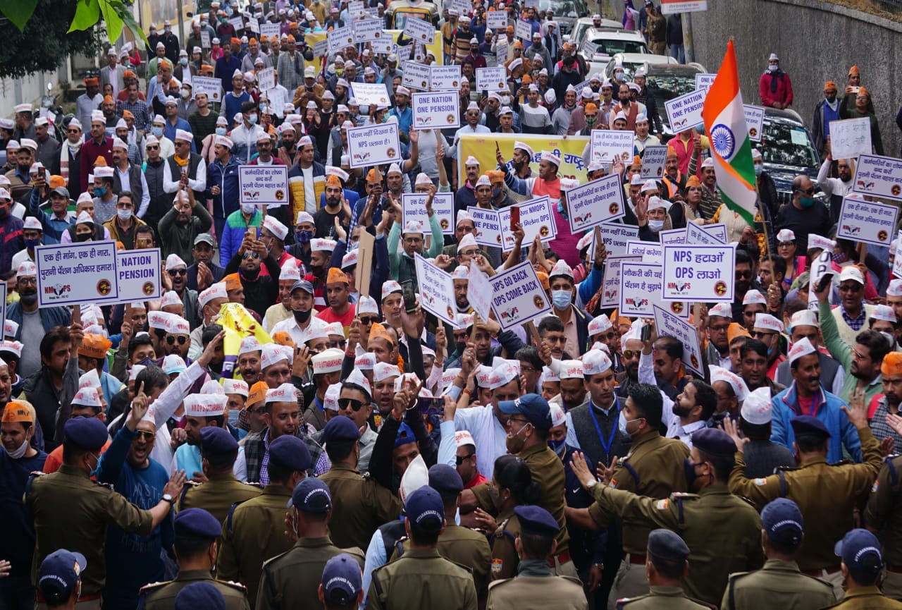 Uttarakhand News: Employees will protest today for restoration of old pension, rally will be taken out till the secretariat