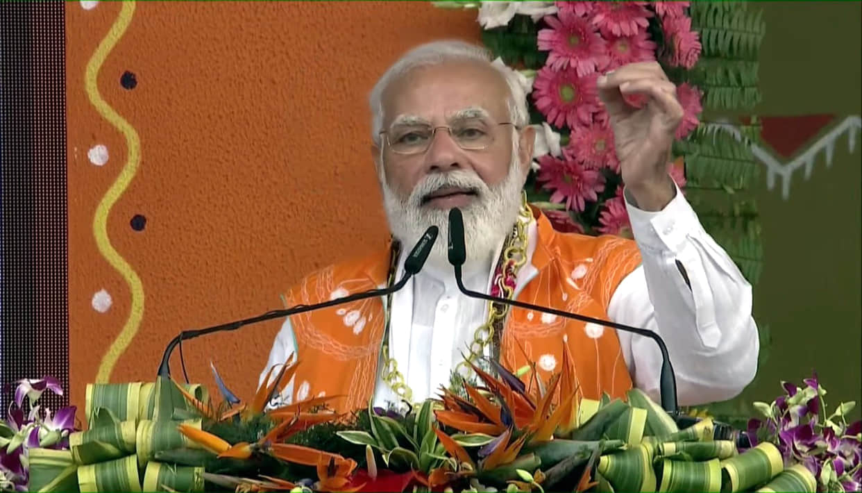 Narendra Modi among tribals: Janjatiya Gaurav Divas in 10 pictures