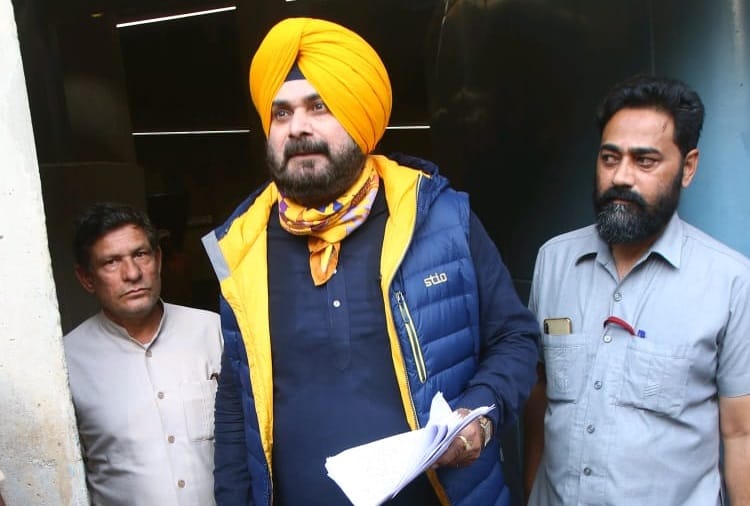 Punjab Congress President Navjot Sidhu Tweets about Financial Condition of State