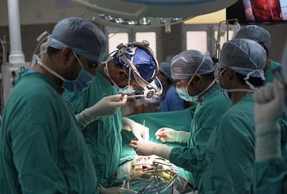 Organ transplantation: Mumbai 22-year-old accident victim gets hand and fingers from brain dead Gujarat man