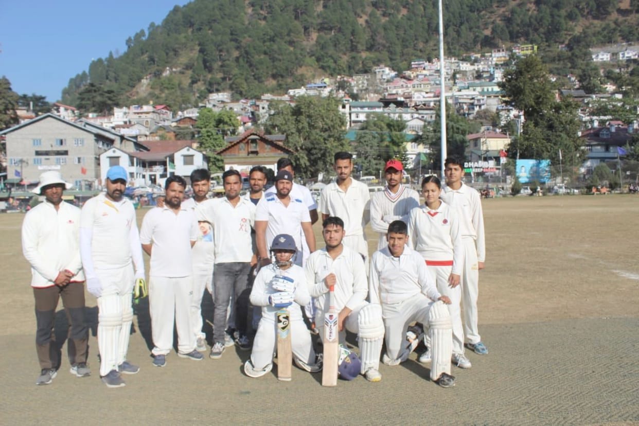 Saluni defeated Karori by one wicket