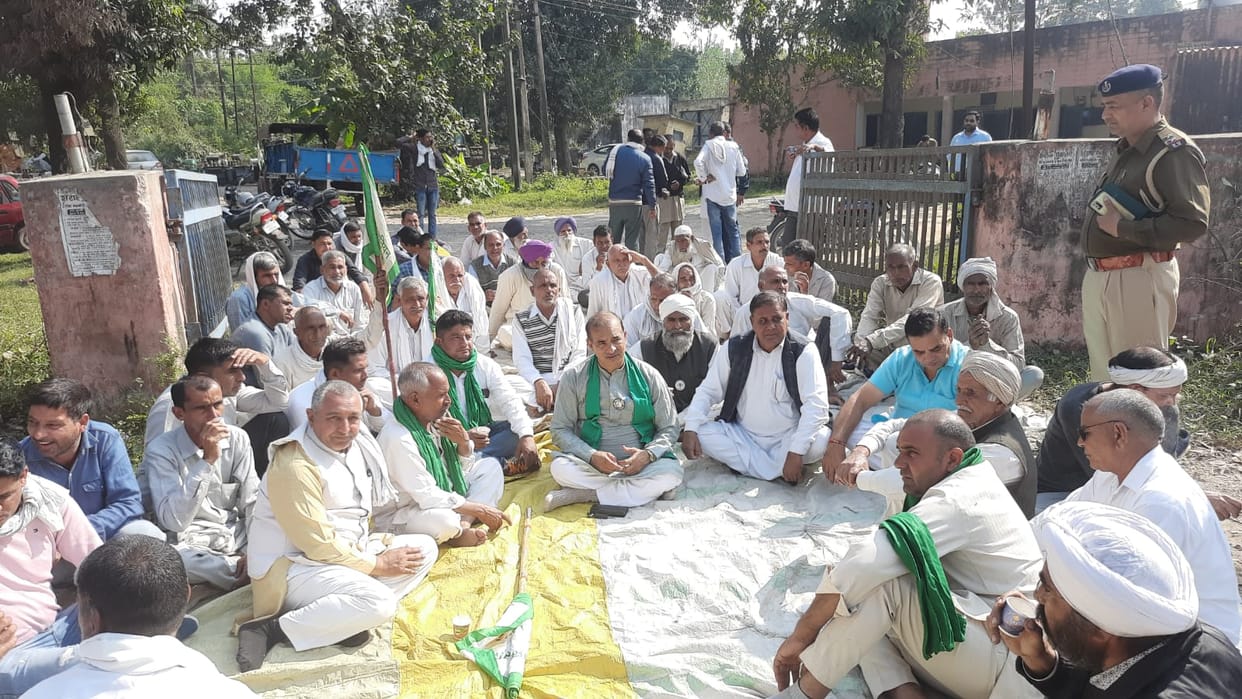 Farmers created ruckus at Electricity Board office, Yamunanagar
