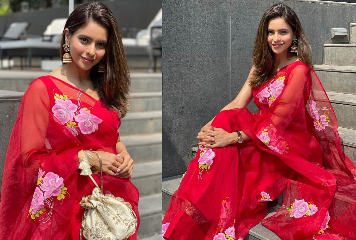 Floral Outfits Tips Aamna Sharif Floral Dresses Best for every occasion