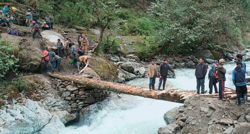 Demand for construction of permanent bridge on Veer Ganga