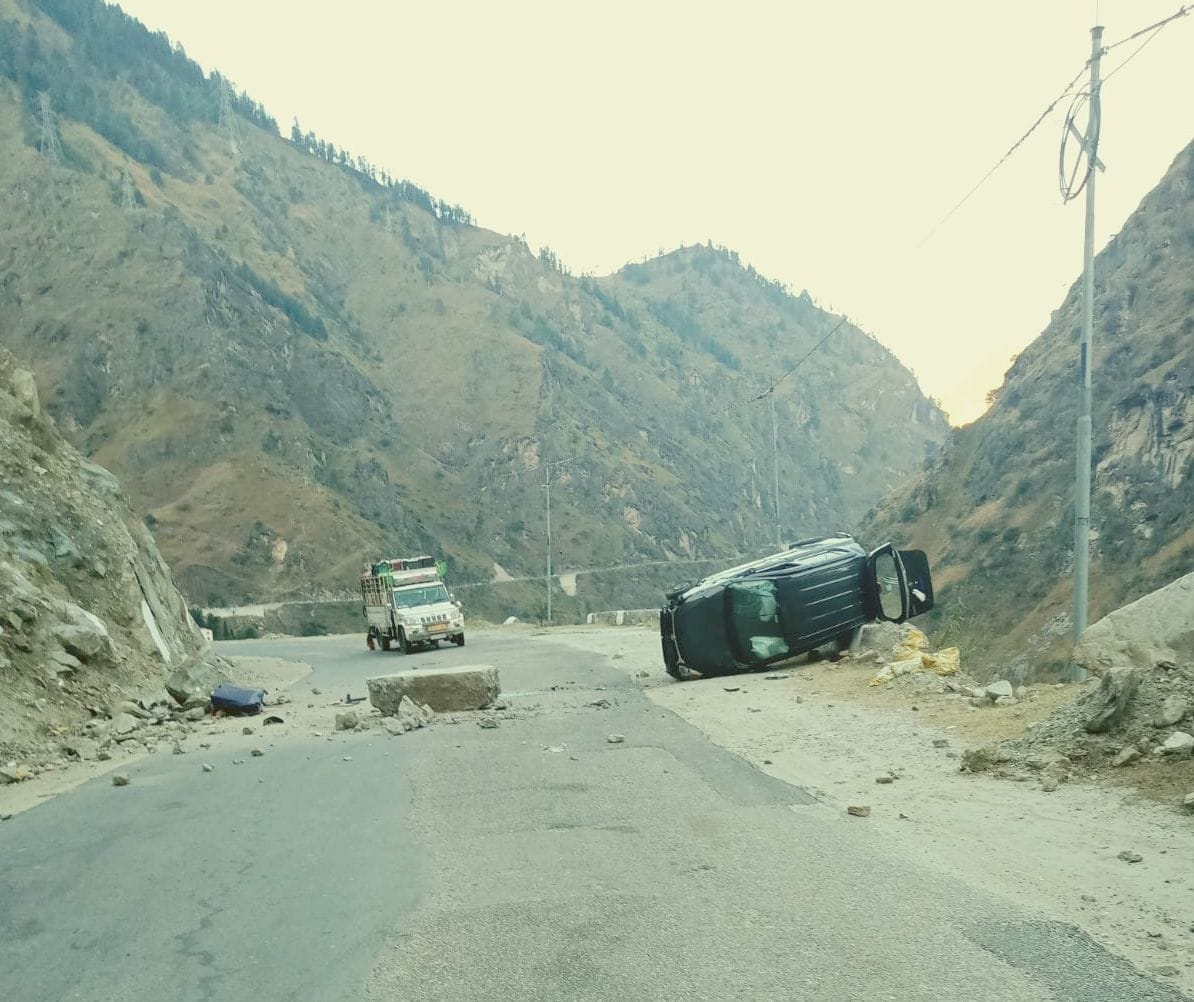 car accident nichar palingi road two person died