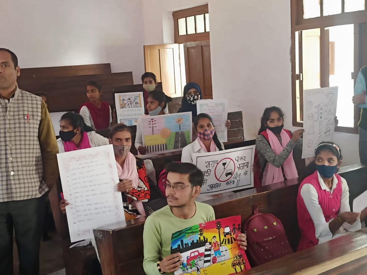 Road safety information given through competition