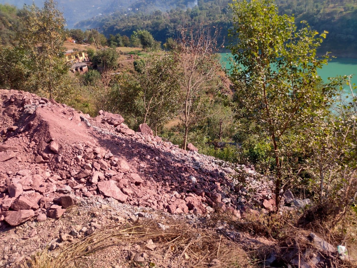 illegale dumping is continioues in govind sagar bilaspur