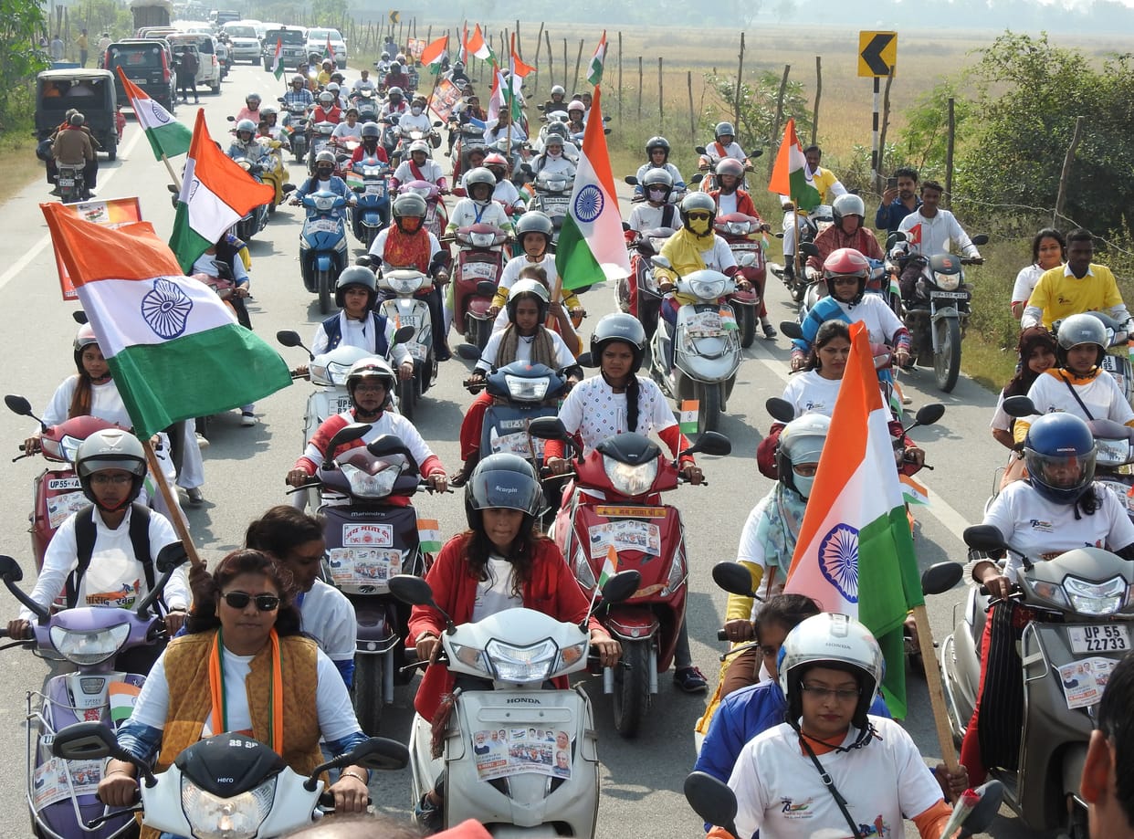 150 women on scooty gave the message of national unity