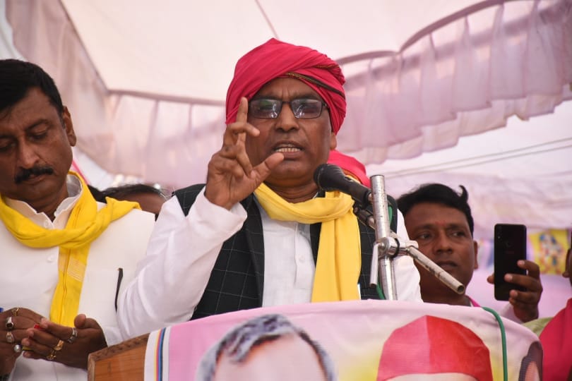 Purvanchal Expressway Inauguration Omprakash Rajbhar said PM Modi came in fighter plane to scare poor people