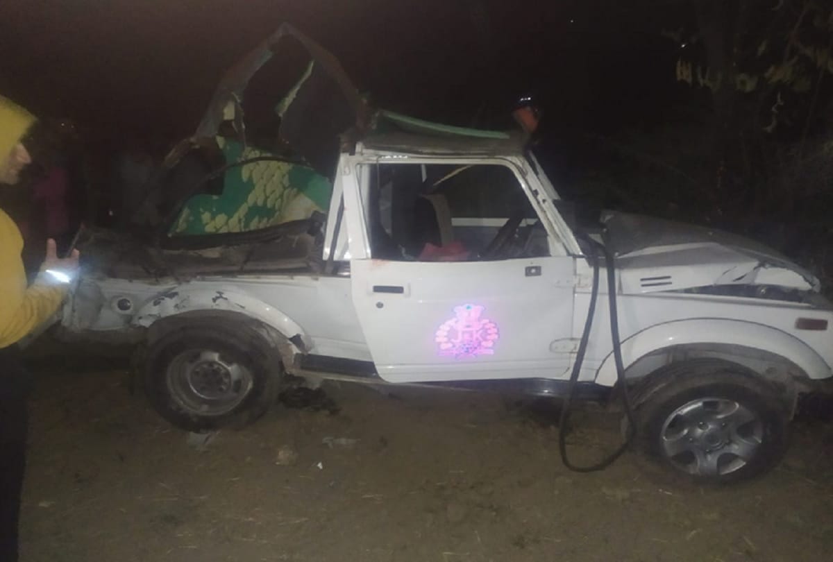 Vehicle overturned in Poonch SSP's escort, one policeman killed, five injured