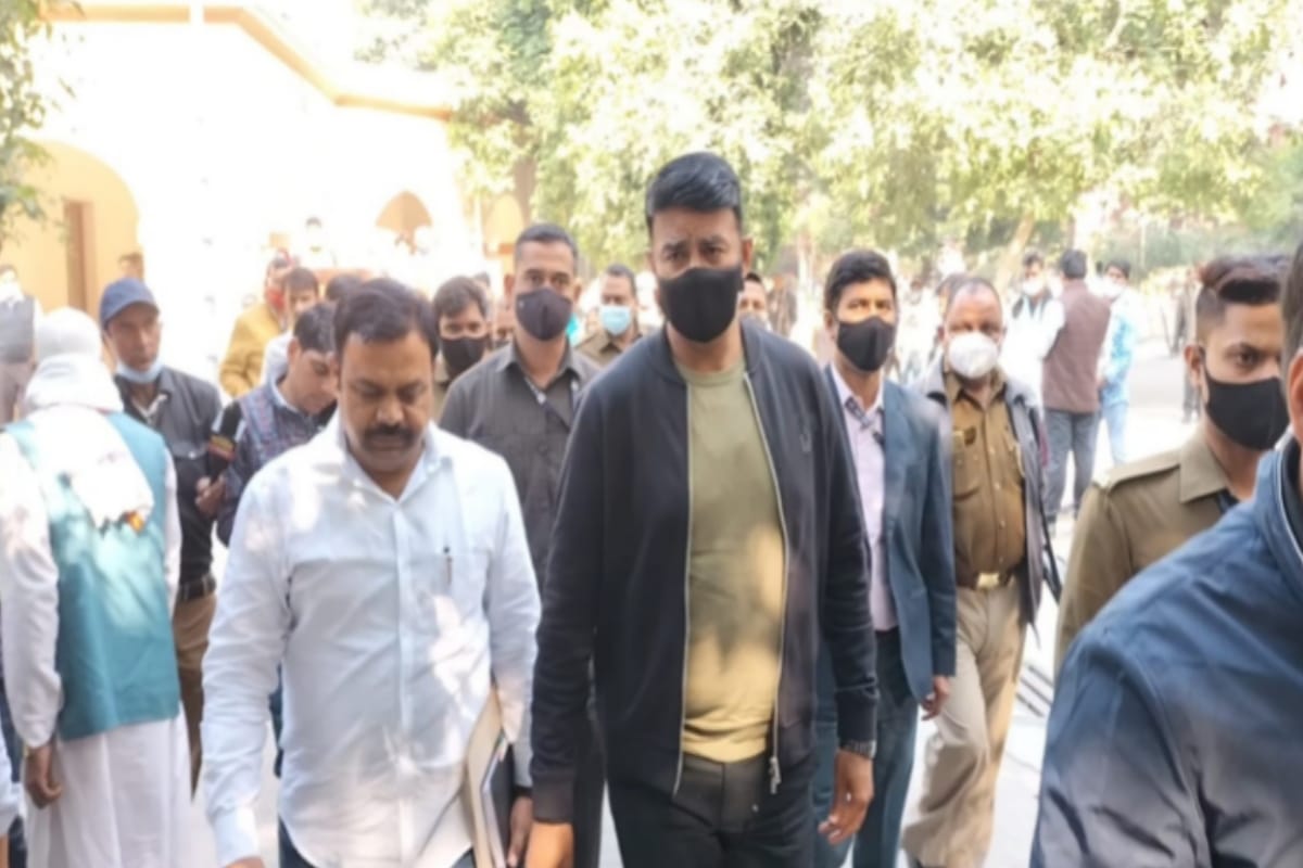 Muzaffarnagar: BJP MLA Sangeet Som from Sardhana appeared in court today