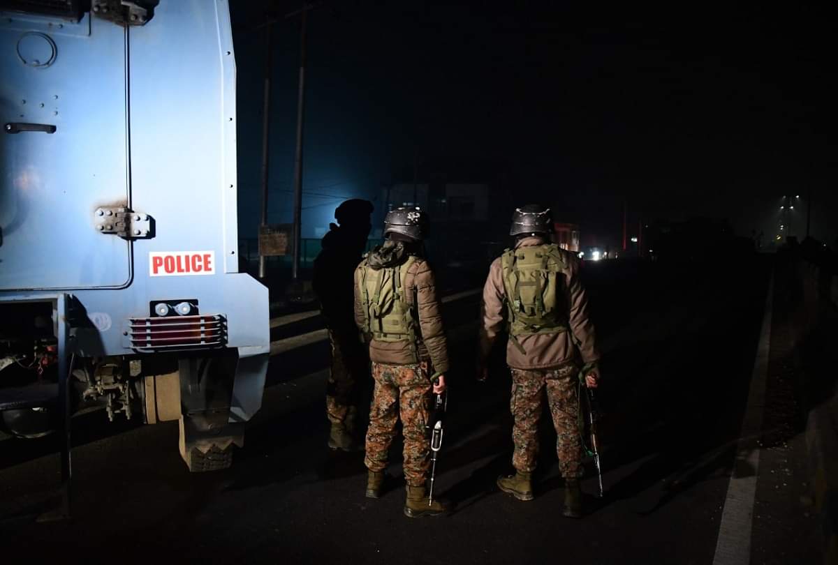 Continuous firing on the security forces in Pulwama, the soldiers were killed at the behest of the colonel