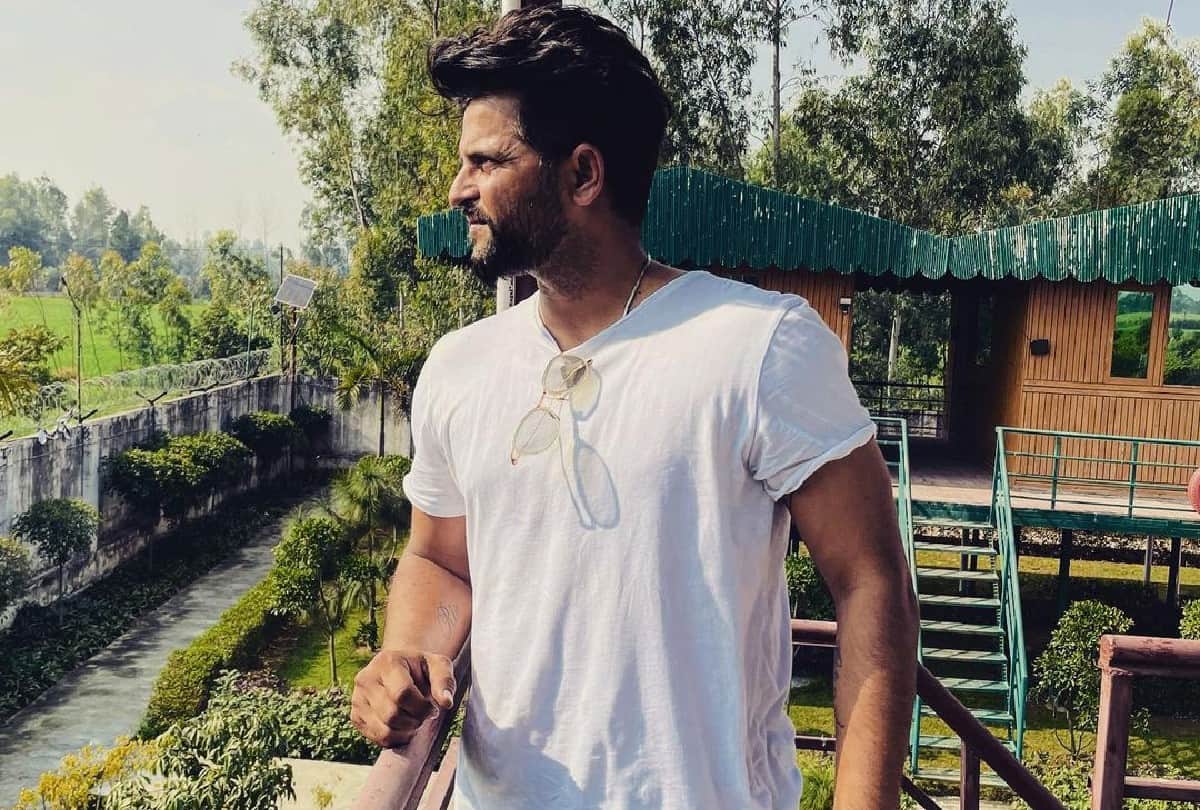 Suresh Raina lives in Ghaziabad luxary house price is 18 crore see photos