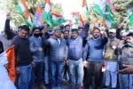 महंगाई को लेकर चंबा में प्रर्दशन करते कांग्रेस पार्टी चंबा के पदाधिकारी व कार्यकर्ता।
