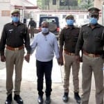 पुलिस की गिरफ्त में आरोपी