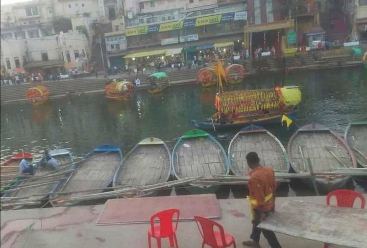 Gang rape of teenager on boat in Chitrakoot, kept robbing Asmat in turn,  fear among pilgrims
