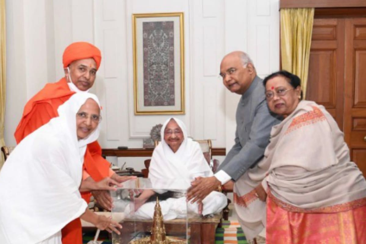 Meerut: Jambudweep holy sadhwi Gyanmati Mata honored in Rashtrapati Bhavan
